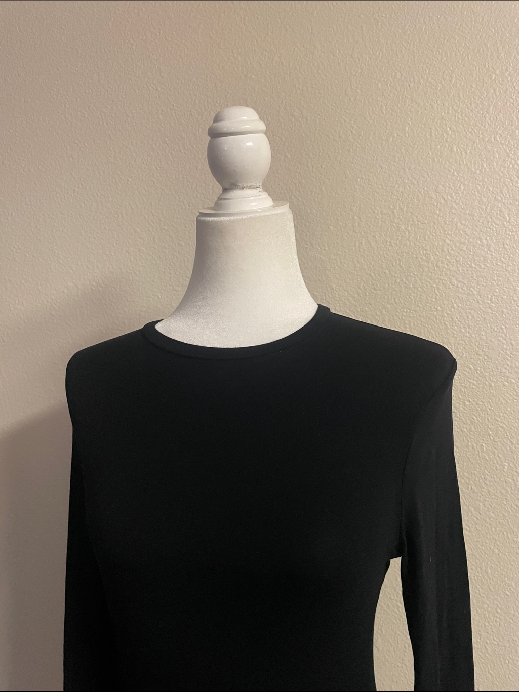 Trois Black Long Sleeve Top Size 1 Padded Shoulders Stretchy Viscose — image 3 of 8